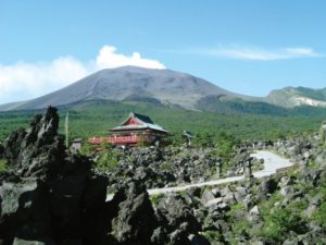 群馬県嬬恋村 「鬼押し出し園」
